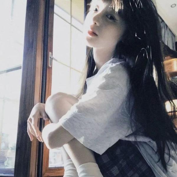 唐娜提拉
